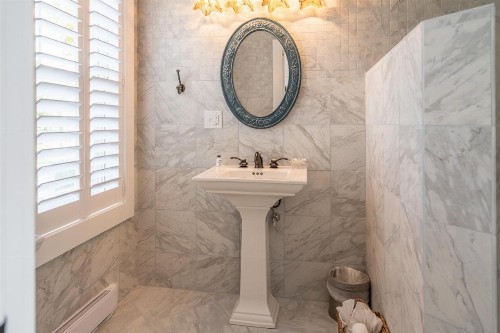 Marginal Way House - image 30