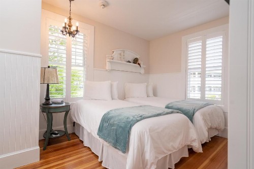 Marginal Way House - image 34