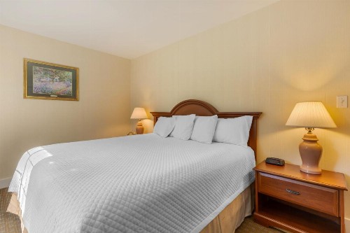 Ogunquit Hotel and Suites - image 4