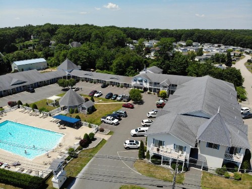 Ogunquit Hotel and Suites - image 17