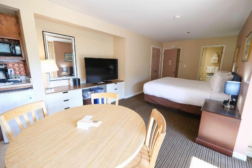 Aspinquid Resort - image 28