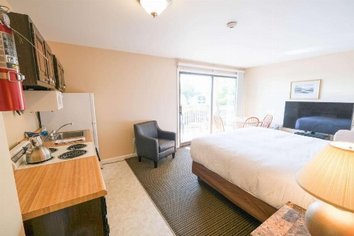Aspinquid Resort - image 30