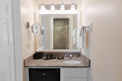 The Sparhawk Oceanfront Resort - image 35