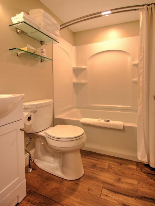 Studio East Motel - image 28