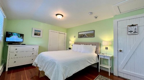 Dragonfly Guest House - image 10