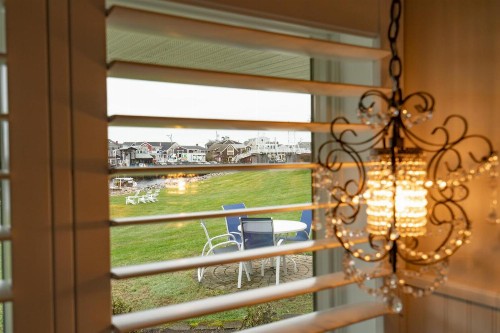 Auberge on the Cove - image 5