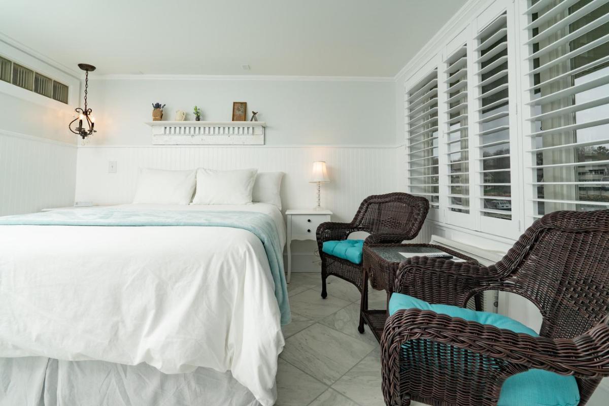 Auberge on the Cove - image 6