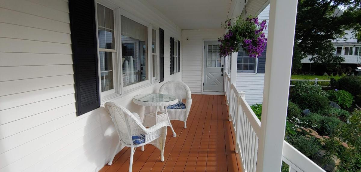 Auberge on the Cove - image 7