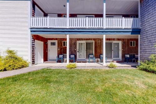 Seafarer Resort - image 8