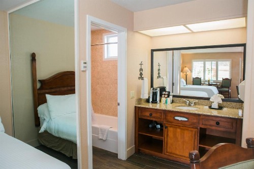 Casa Ojai Inn - image 21