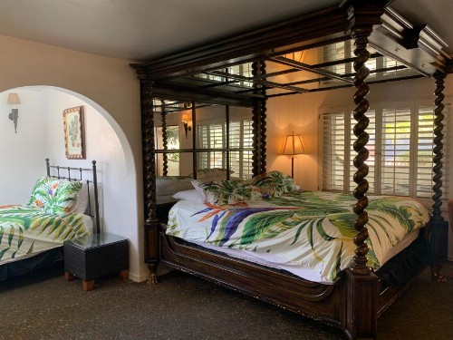 Chantico Inn - image 20