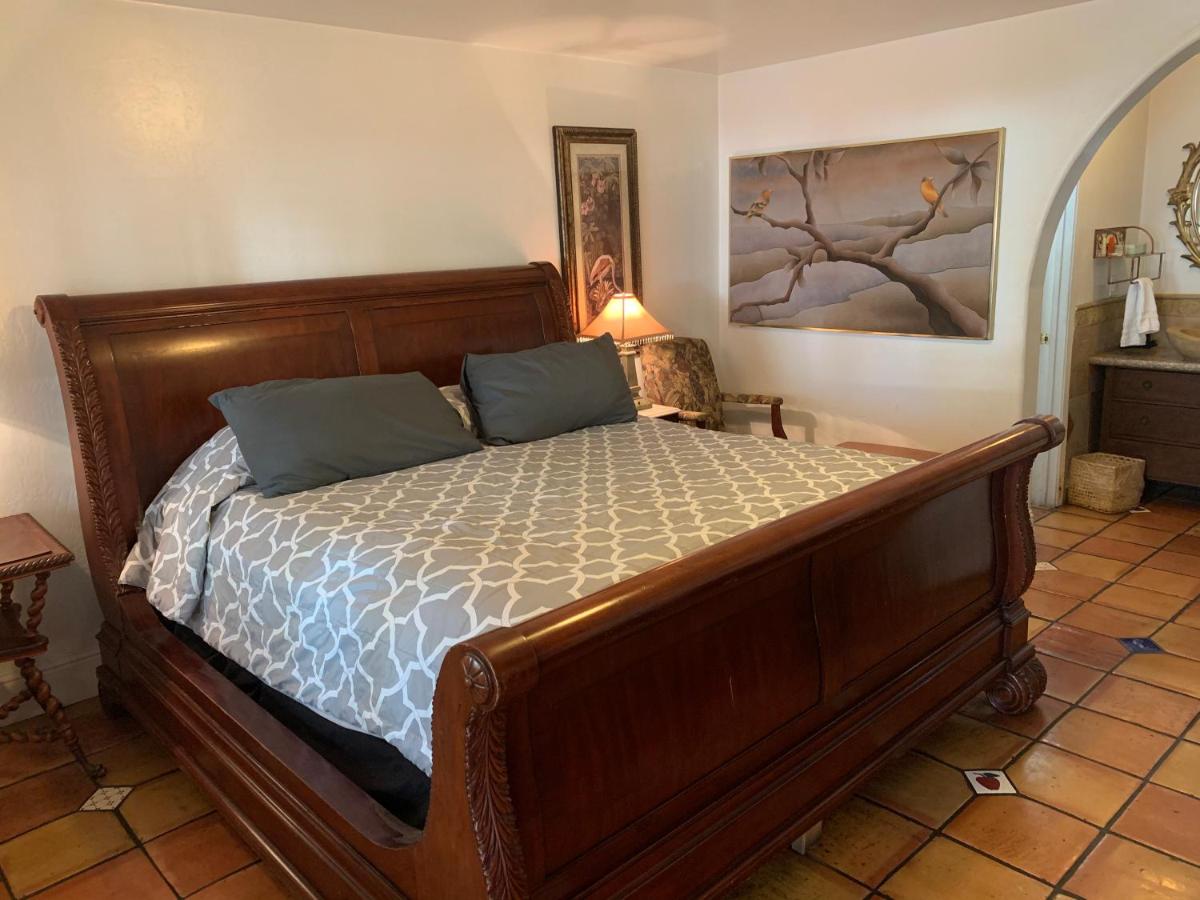 Chantico Inn - image 3