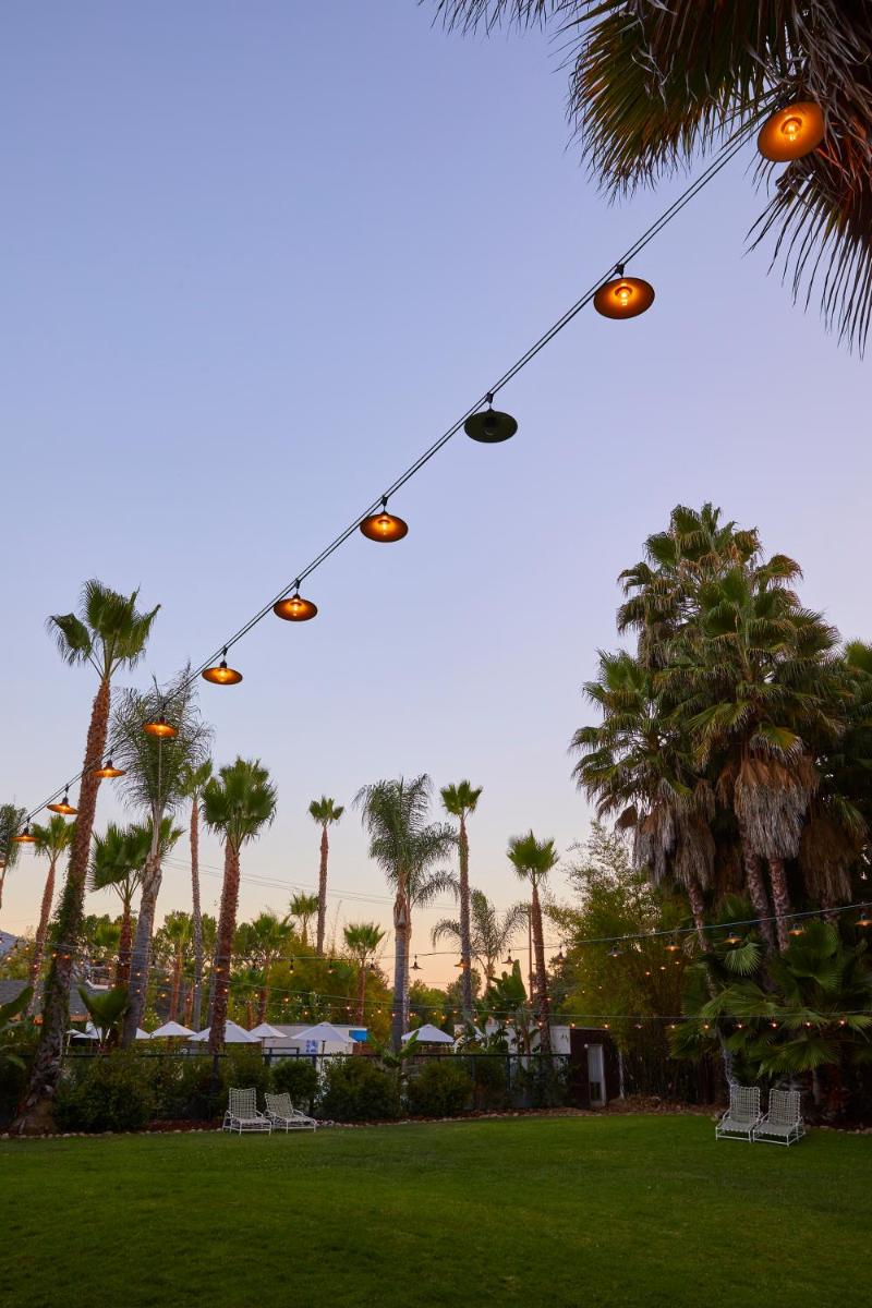 The Capri Hotel - image 3