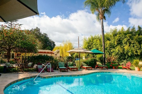 Blue Iguana Inn - image 12