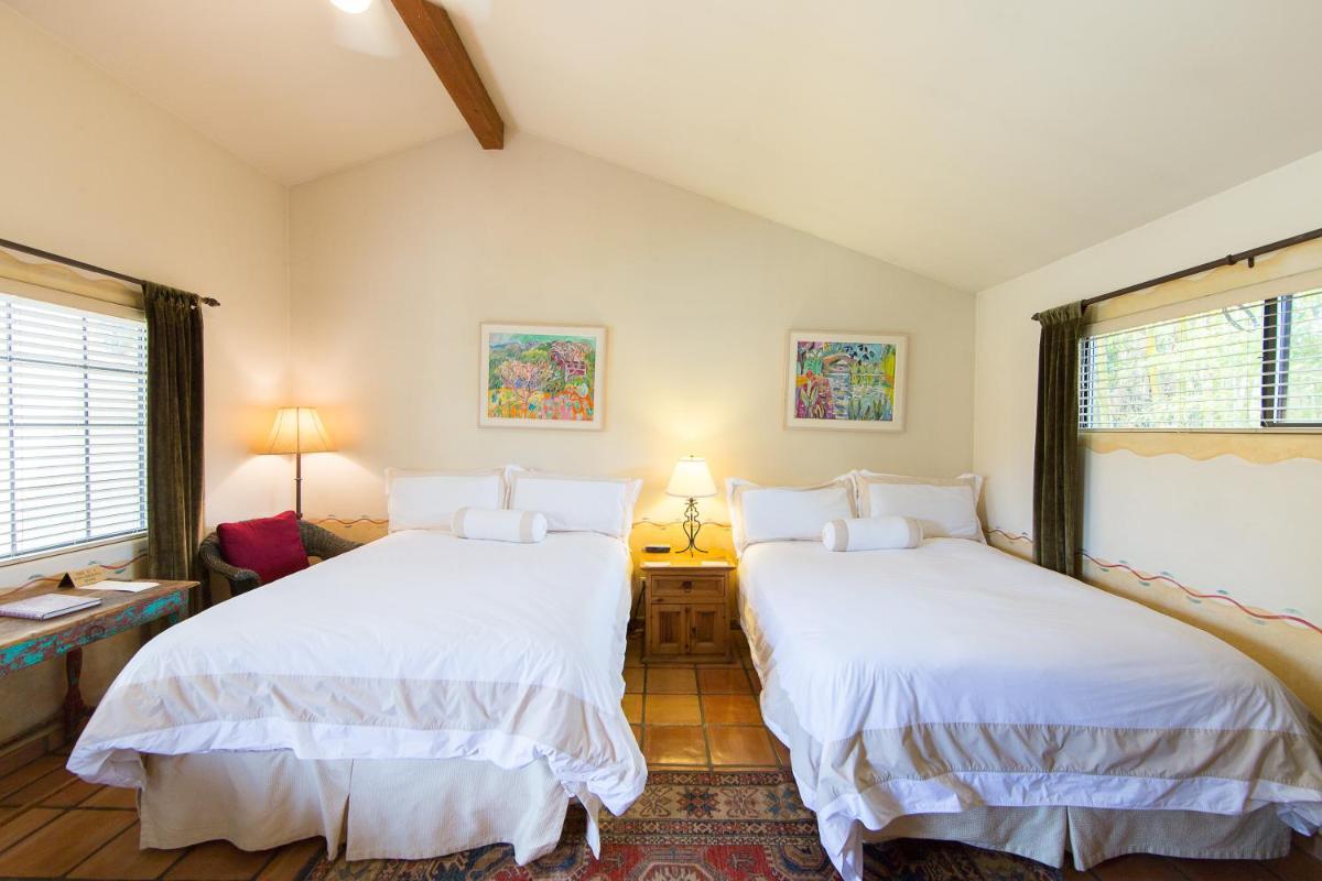 Blue Iguana Inn - image 3