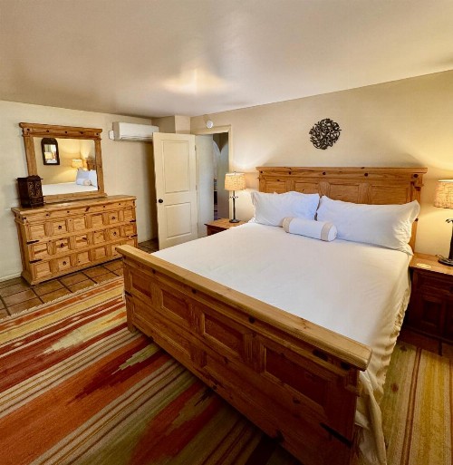 Blue Iguana Inn - image 47