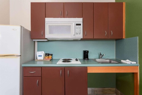 Travelodge Suites by Wyndham Lake Okeechobee - image 12