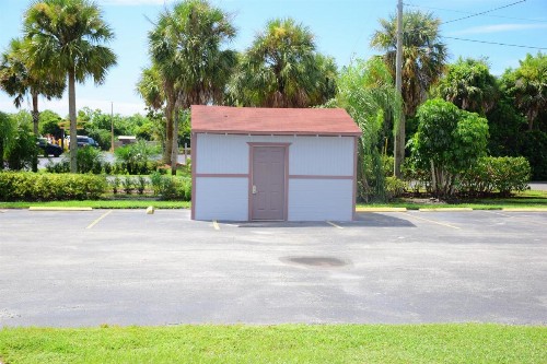 Flamingo Motel - image 16