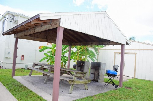 Flamingo Motel - image 17