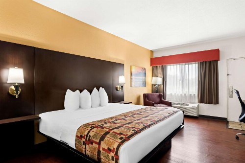 Best Western Lake Okeechobee - image 24