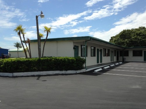 Economy Inn Okeechobee - image 13
