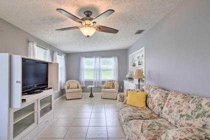 Quaint Okeechobee House with On-Site Lake!