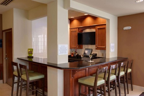 Hilton Garden Inn Oklahoma City Airport - image 13