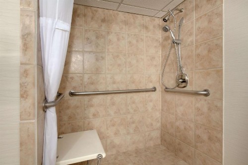 Embassy Suites Oklahoma City Will Rogers World Airport - image 26