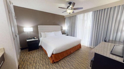 Embassy Suites Oklahoma City Will Rogers World Airport - image 32