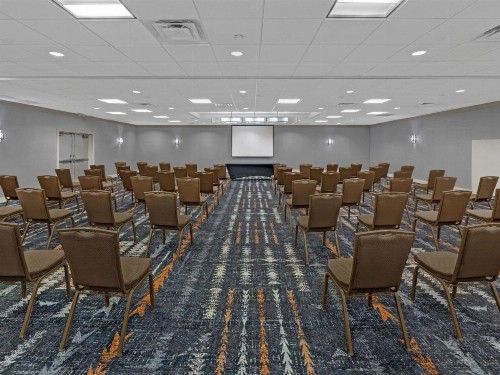 Embassy Suites Oklahoma City Will Rogers World Airport - image 7