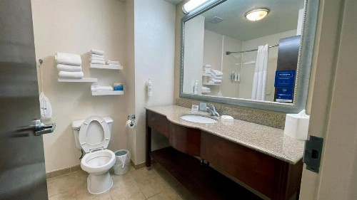 Hampton Inn Oklahoma City Northwest - image 25