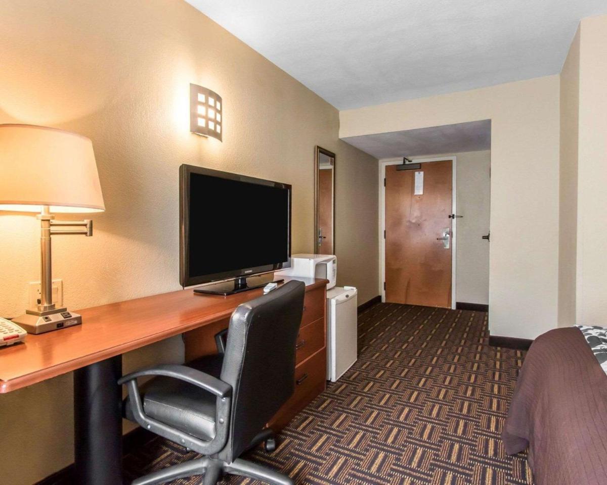 Sleep Inn Oklahoma City - image 3