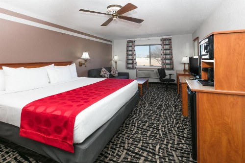 Ramada by Wyndham Oklahoma City Airport North - image 13