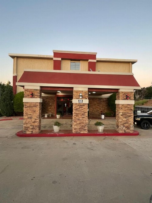 Ramada by Wyndham Oklahoma City Airport North - image 27