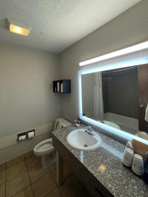 Ramada by Wyndham Oklahoma City Airport North - image 31