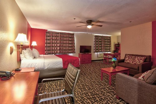 Ramada by Wyndham Oklahoma City Airport North - image 42