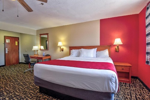 Ramada by Wyndham Oklahoma City Airport North - image 45