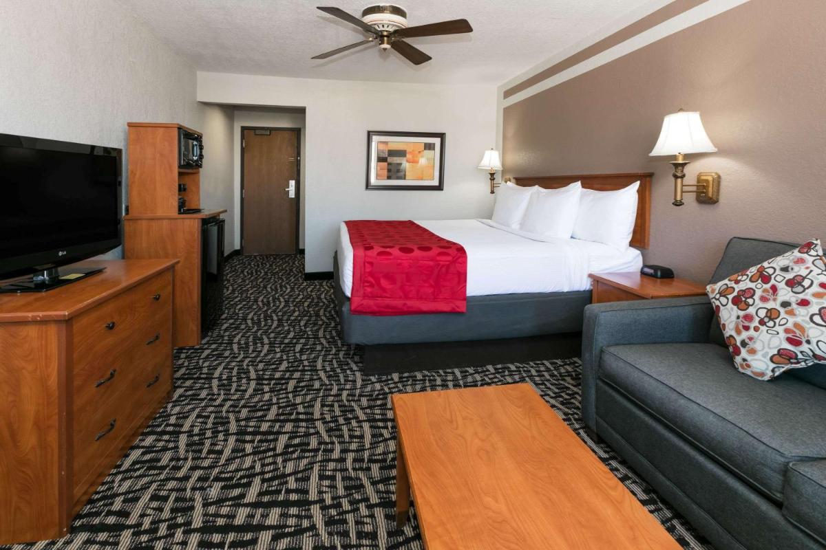 Ramada by Wyndham Oklahoma City Airport North - image 7