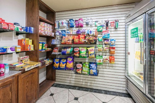 Ramada by Wyndham Oklahoma City Airport North - image 8