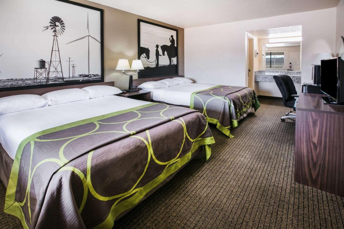Super 8 by Wyndham Oklahoma Airport Fairgrounds West - main image