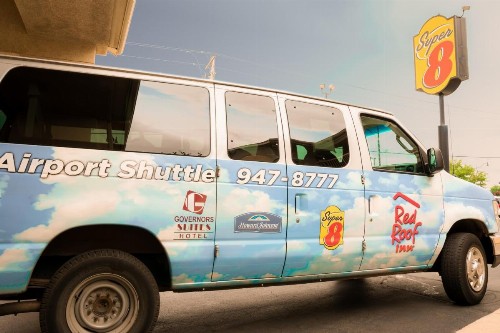Super 8 by Wyndham Oklahoma Airport Fairgrounds West - image 20