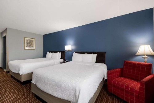 Baymont by Wyndham Oklahoma City North Frontier City - image 20
