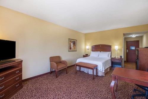 Hampton Inn & Suites Oklahoma City - South - image 23