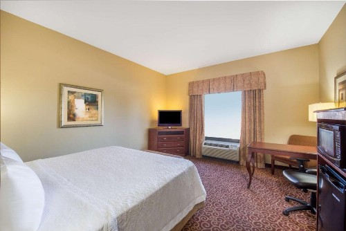 Hampton Inn & Suites Oklahoma City - South - image 27