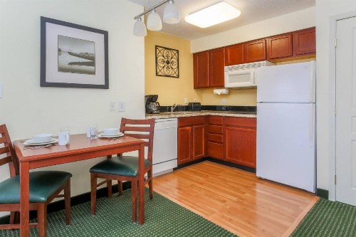 Residence Inn by Marriott Oklahoma City South - image 2