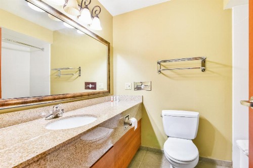 OYO Townhouse Oklahoma City Airport - image 17