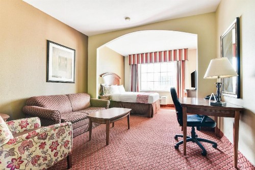 OYO Townhouse Oklahoma City Airport - image 24