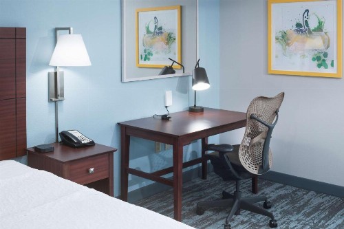 Hampton Inn & Suites Oklahoma City-Bricktown - image 2