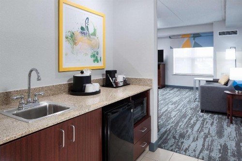 Hampton Inn & Suites Oklahoma City-Bricktown - image 41