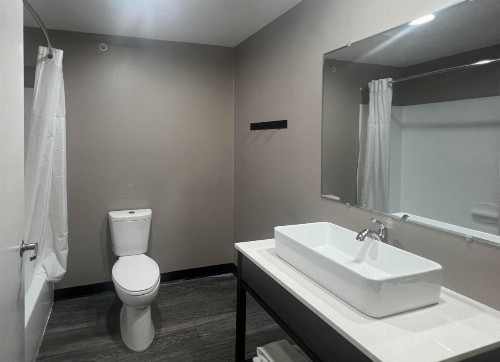 Wingate by Wyndham Oklahoma City South - image 10